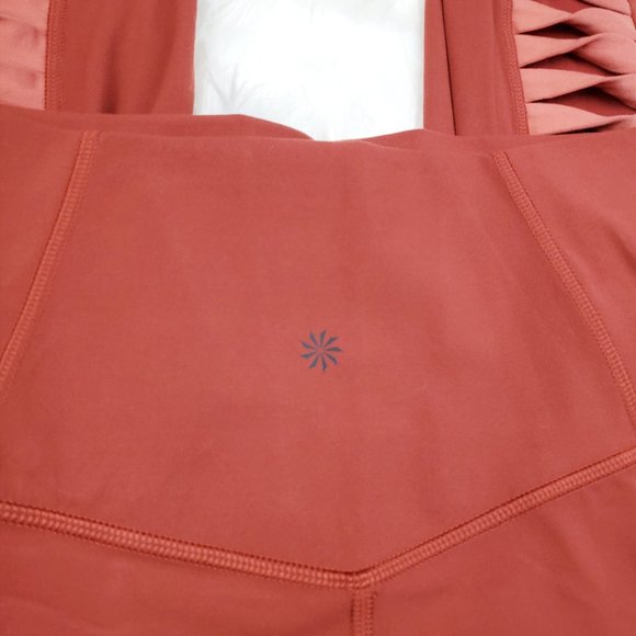 NWT Athleta Red Salutation Twist 7/8 Leggings - Picture 6 of 8